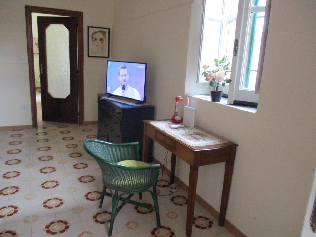 Resort Giardino Degli Aranci - Casa Lisca Baronissi Dış mekan fotoğraf